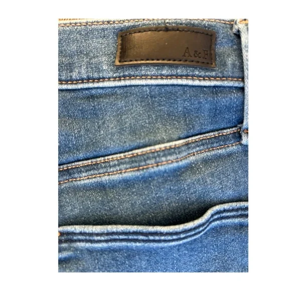 Abercrombie & Fitch Ultra High Rise Jean Legging Size 25 - Picture 8 of 9